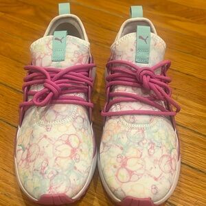 New Puma White Orchid Island Paradise